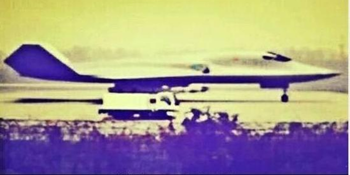 歼20改成战斗轰炸机并无技术问题 只受一因素