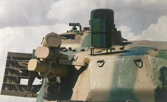 图片：中国最新型GL5主动防御系统，可以有效拦截各型反坦克导弹、火箭弹。