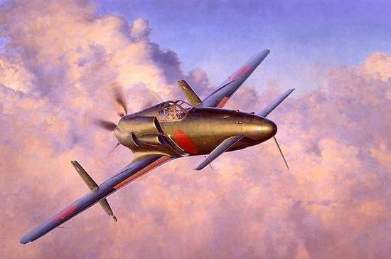 日本为本土决战准备的震电式战机。但因为缺乏原料，根本无法量产