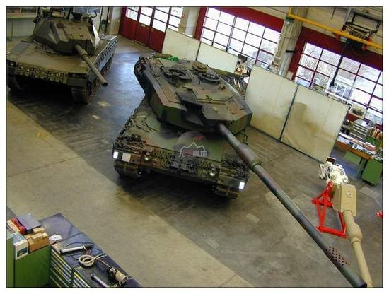 西方也在研发140坦克炮 但同样放弃