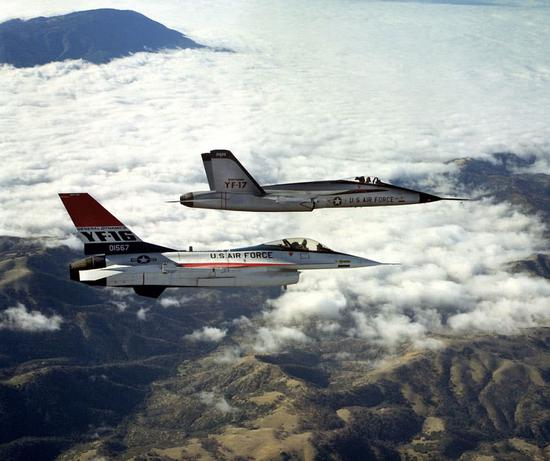 图片：YF-16和YF-17
