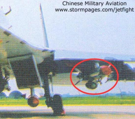 （我国空军苏-30MKK机翼下挂载的KH-59巡航导弹）