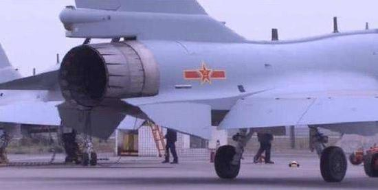 歼10C也换上了太行改进型发动机