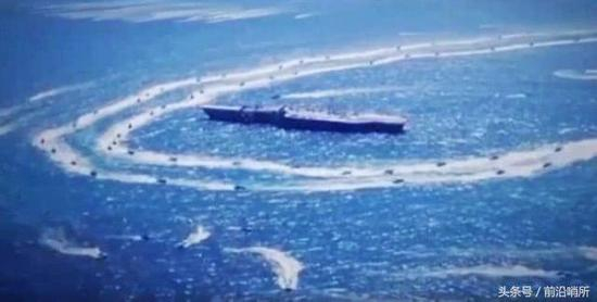 伊朗快艇“狼群”围攻模拟美国航母靶舰