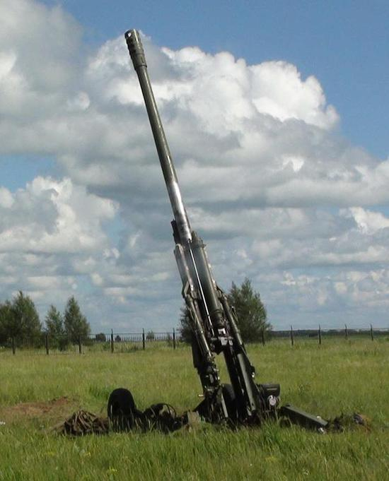 ▲AH4采用了多种轻量化设计技术，外形非常简洁