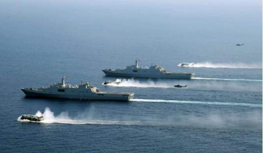 （我国海军两栖作战能力将随着075型的加入而大幅度提升）