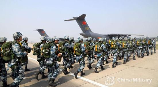 （具备快反能力的空降兵是成体系武装力量中不可或缺的一部分）