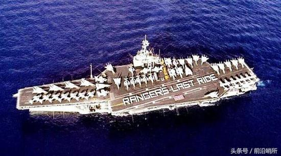 美国突击者航母