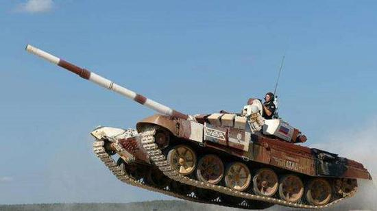 T72B3坦克机动性不错