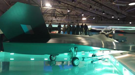 （感觉和五代机没什么不一样啊）