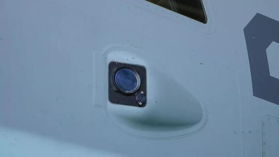 C-2所装备的AN/AAR-60导弹迫近告警装置