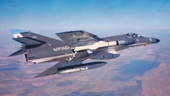 图片：阿根廷海军的超军旗，飞鱼只能带一发