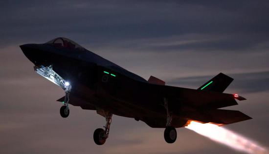 F35从2015年开始大批量生产，向全世界推广