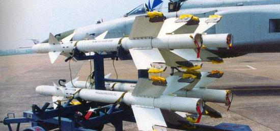 霹雳-8作为第三代格斗弹的典型代表，其性能已经日渐落后