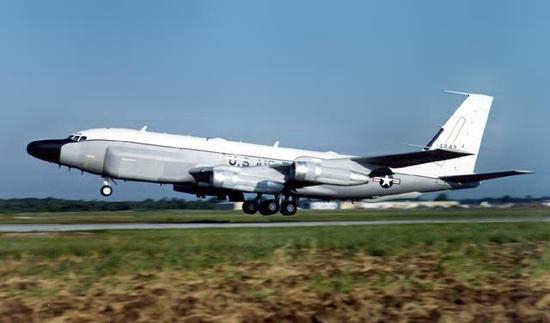 ▲RC-135电子侦查机