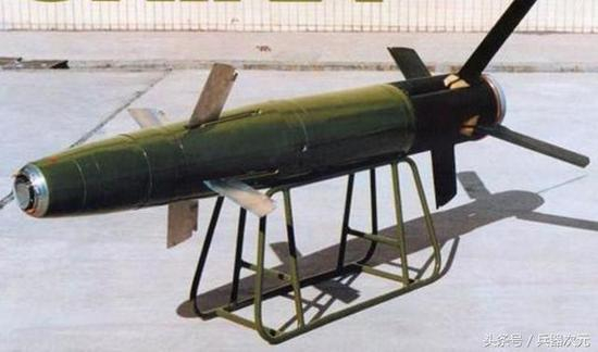 图为中国155毫米激光制导炮弹