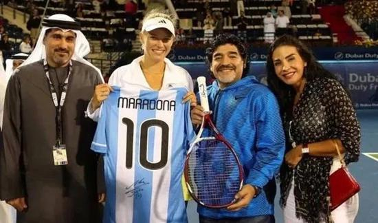 马拉多纳近些年成为中东国家的座上宾