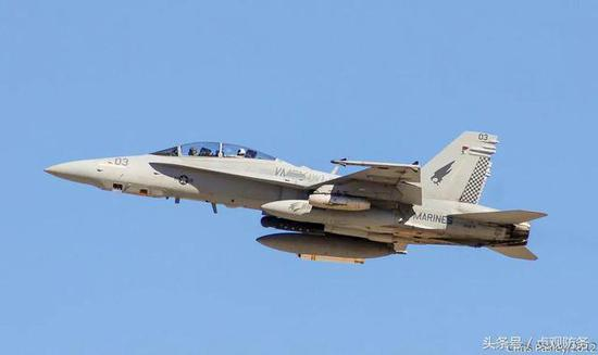 △美国海军陆战队的F/A-18D（RC）侦察机