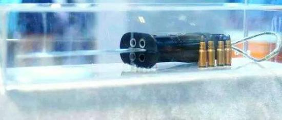 ▲QSB11式5.8mm匕首枪