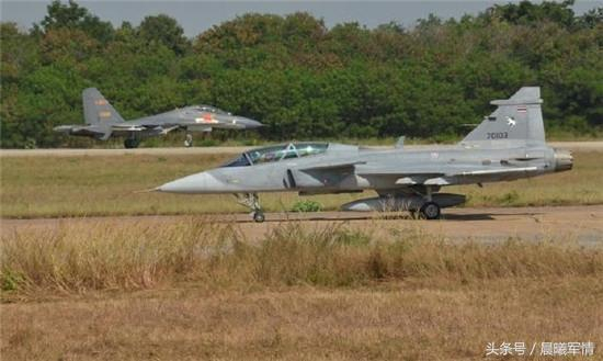 2015年去的我空军苏27UBK战机