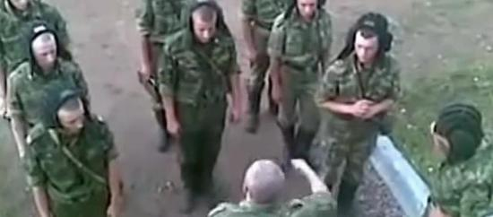 被训斥的坦克兵