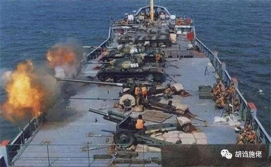 ▲ 坦克就应该用来突击，安稳地待在船上那么软弱怎么能行？