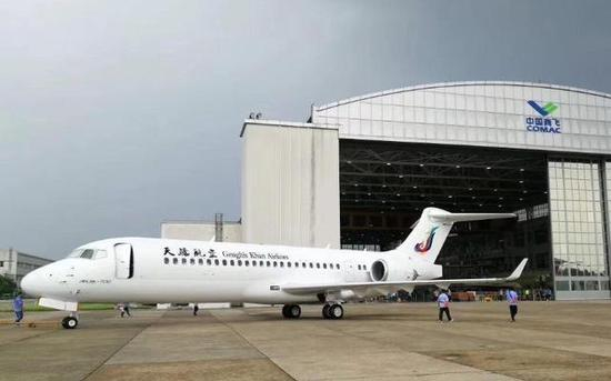 图为天骄航空涂装的ARJ21支线客机。