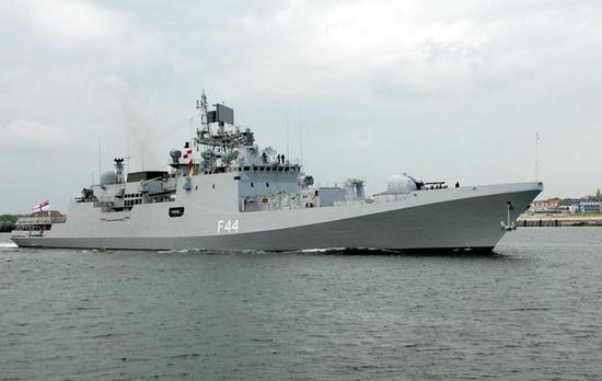 图为印度海军“塔巴拉”号护卫舰，该舰属于11356型，和11356M基本相同。