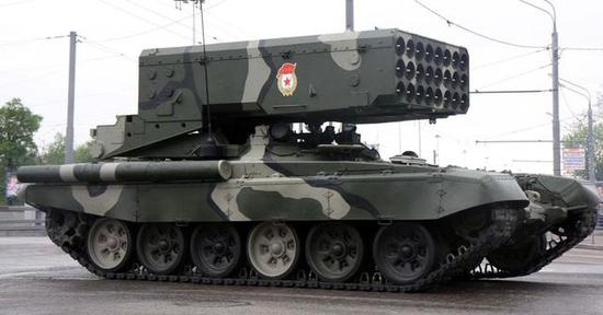 TOS-2未来将主要打击开阔地、工事中的有生力量以及车辆、城镇、建筑物。