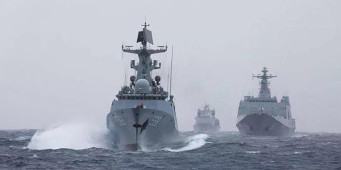 中国海军主力舰兵分两路 同时巡航菲律宾海及