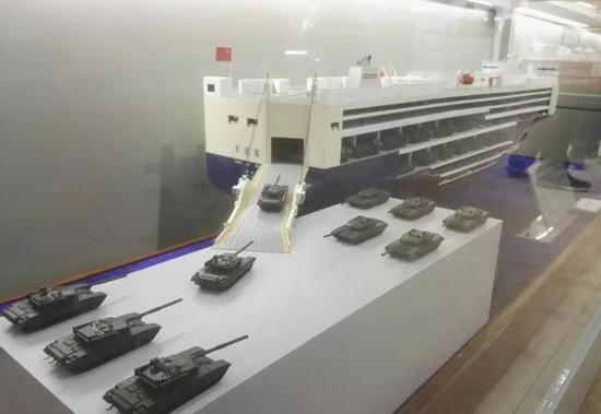 “长达隆”号展示模型