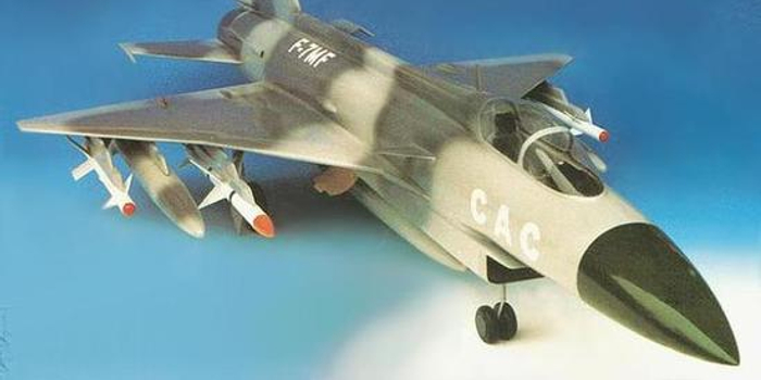 成飞将歼-7魔改成小歼十 若成功将力压枭龙