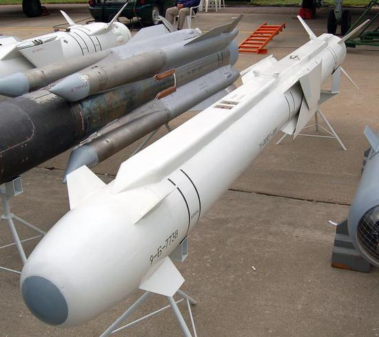 图片：Kh-38弹翼可折叠