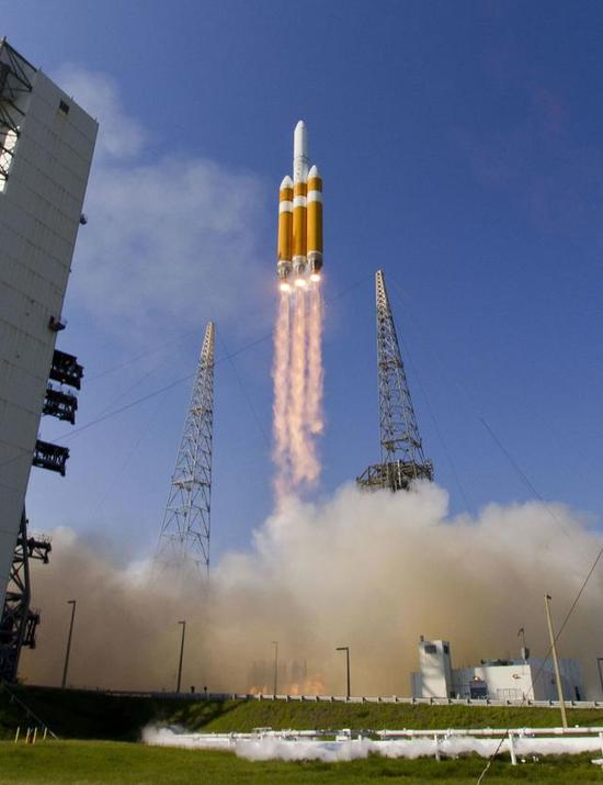 图为美国的德尔塔系列运载火箭