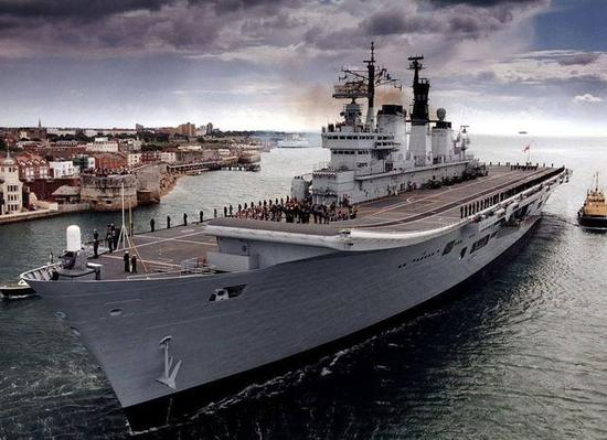 无敌级航空母舰