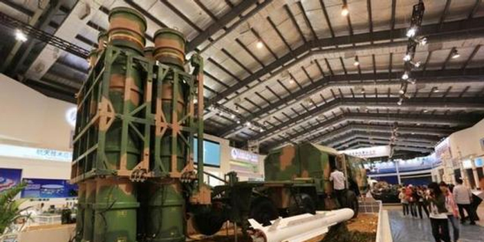 中国向巴基斯坦交付猎鹰80导弹