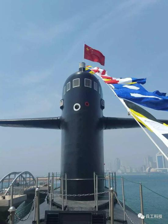 图注：“长征一号”核潜艇指挥台围壳特写