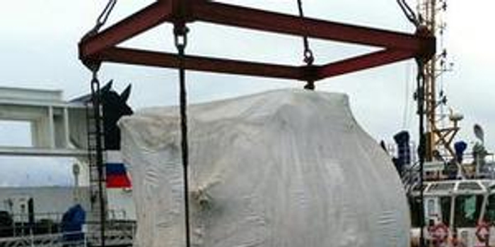 黑烟滚滚的俄库兹涅佐夫号航母终于要换新锅炉