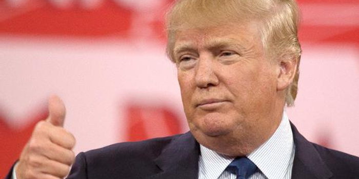 特朗普自夸美政府工作效率高