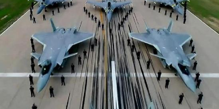 歼20为何不开足马力量产?得知是这个原因更让