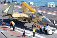 中国弹射型歼15或呼之欲出 作战半径可达F/A-18两倍