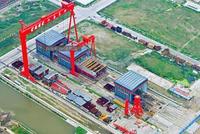中国003航母拼装舰体 搭载电磁弹射系统或三年内下水