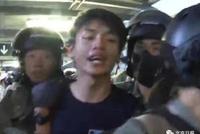 涉割港警颈部19岁学生被提堂 学校:不考虑开除