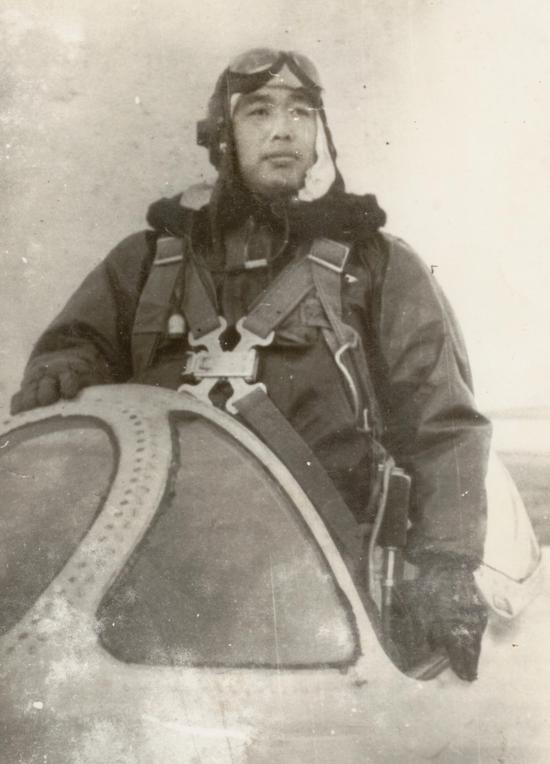 华龙毅1954年山西复飞训练