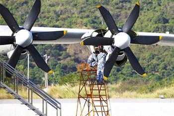 南海空警500密集飞训