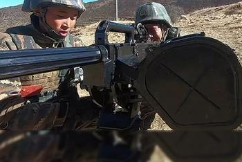 西藏武警单兵武器强悍