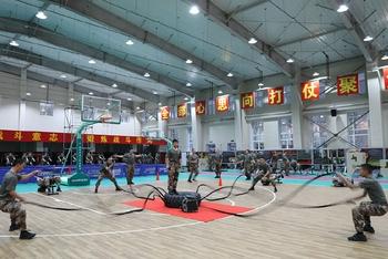 边防官兵冬天训练现场