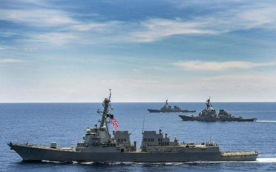 美军战舰