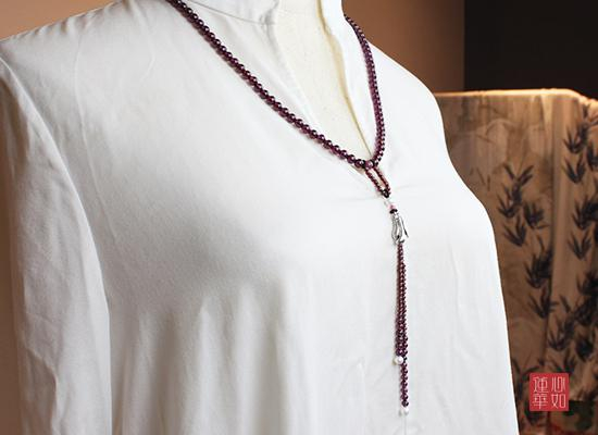 &nbsp; &nbsp; &nbsp; &nbsp;玉露幽兰