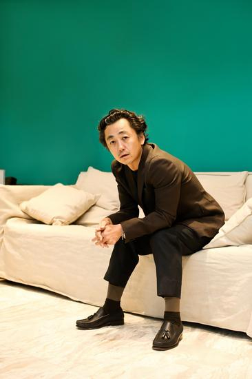 日本设计师阿部润一携品牌Kolor入驻连卡佛_手机新浪网